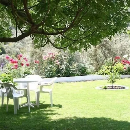 Meroulas 2* Megali Ammos (Skiathos)