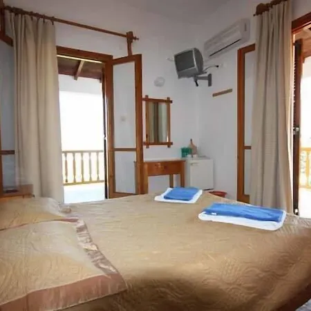Meroulas Megali Ammos (Skiathos)