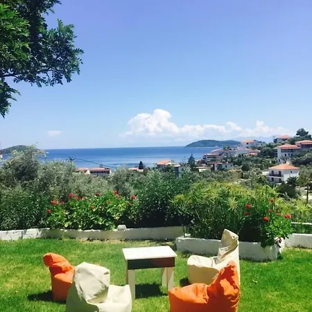 Meroulas 2* Megali Ammos (Skiathos)