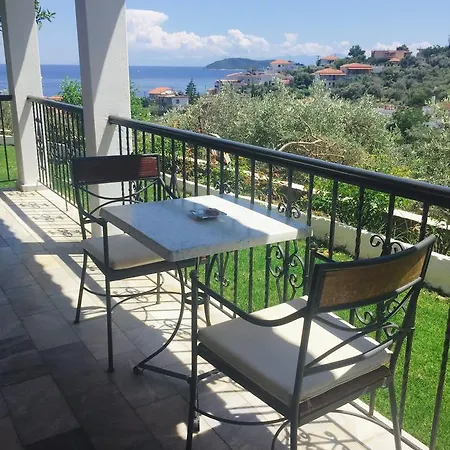 Πανσιόν Meroulas Μεγάλη Άμμος