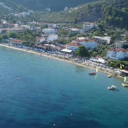 Πανσιόν Meroulas 2*