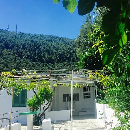 Konukevi Meroulas Megali Ammos (Skiathos)