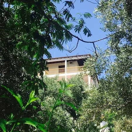 Πανσιόν Meroulas Μεγάλη Άμμος