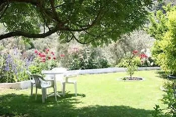 Meroulas Πανσιόν