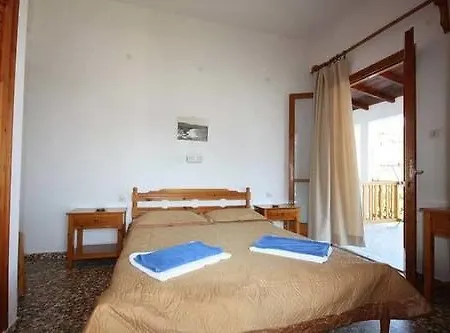 Guest house Meroulas Megali Ammos (Skiathos)