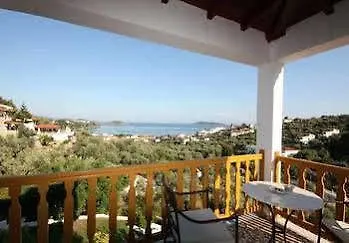 Guest house Meroulas Megali Ammos (Skiathos)